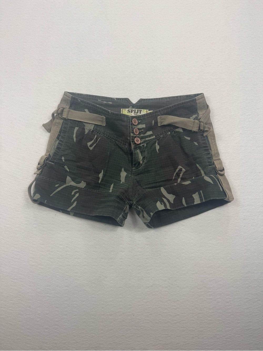 Vintage Split Y2K Camo Utility Shorts Size 1 Low Rise Skate Surf 90s Grunge